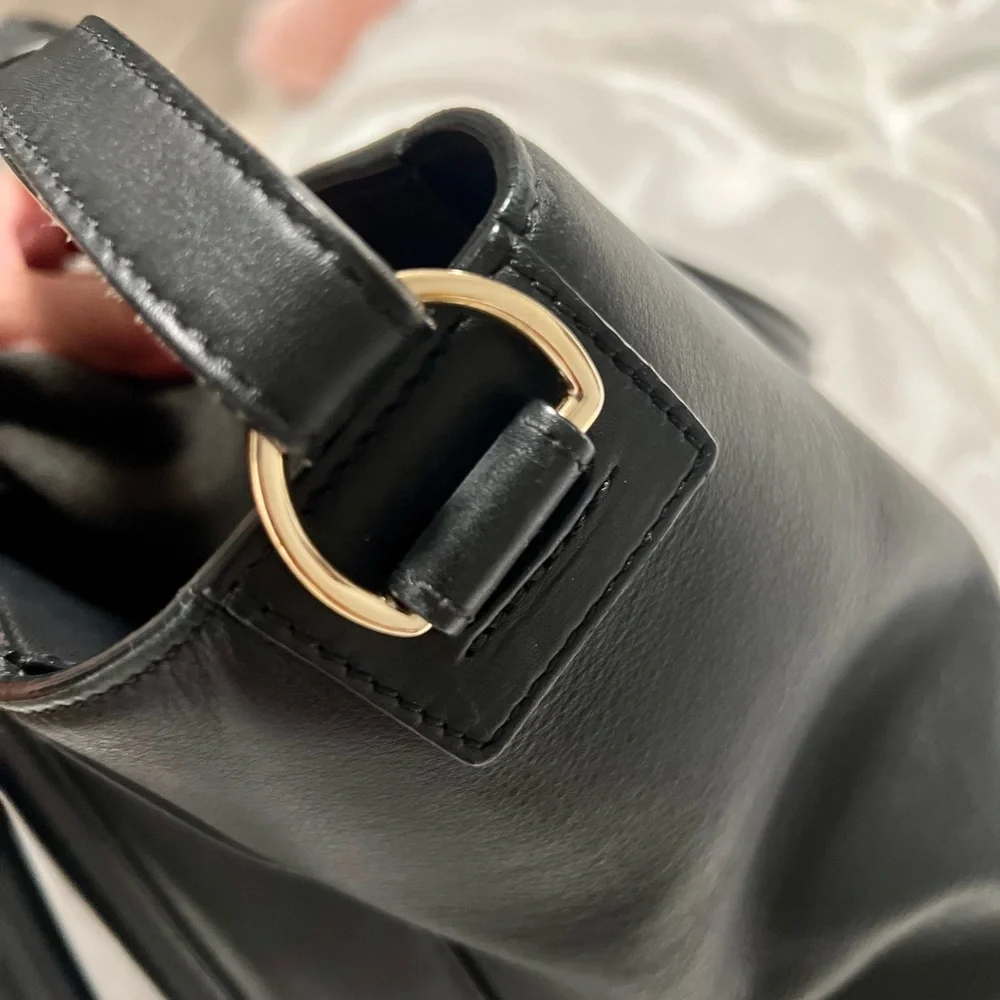 Givenchy Black Leather Tote - Picture 15 of 16
